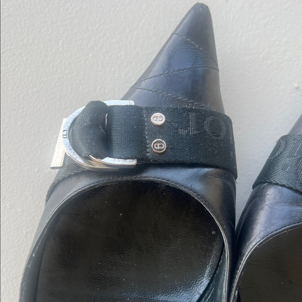 Dior Black Pointed Flats with Buckle - Picture 2 of 6